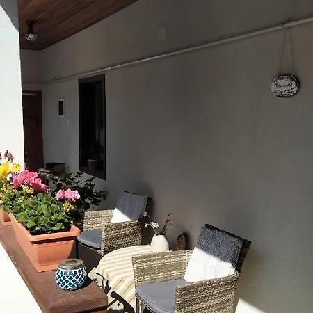 Varvoelgy Vendeghaz - Teljes Haz, Kizarolagos Hasznalattal Veszprem